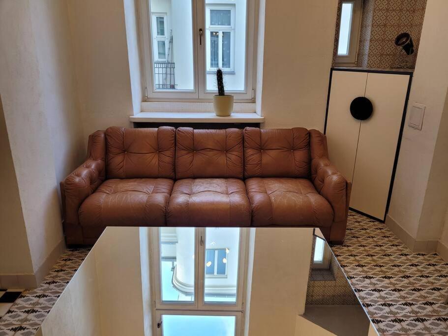 Pop Nowogrodzka Apartment Warsaw