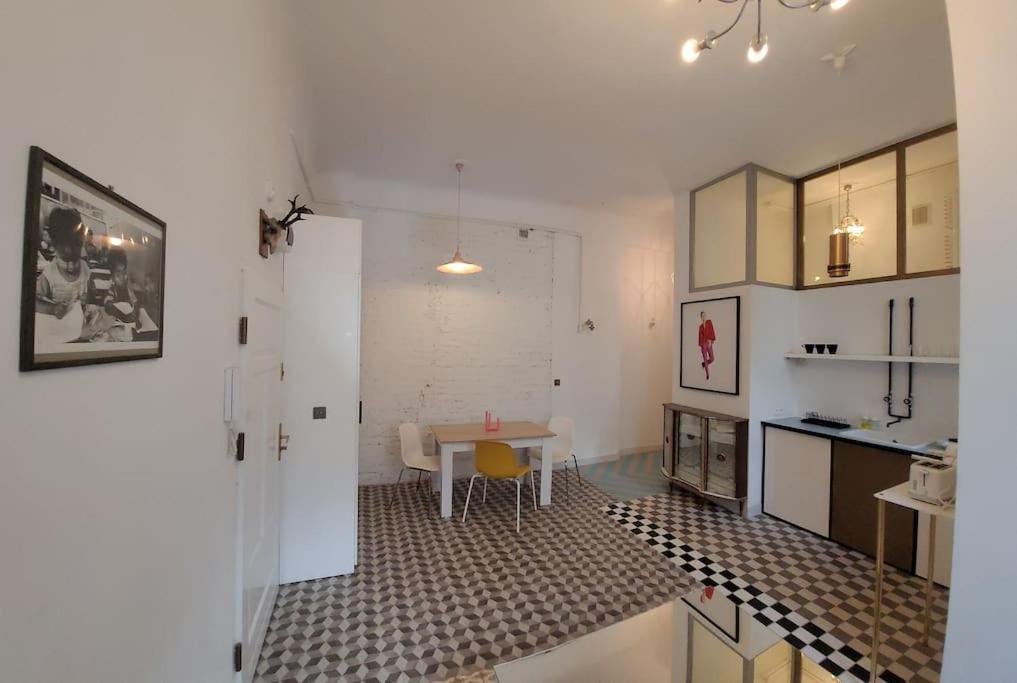 Apartment Pop Nowogrodzka Warsaw